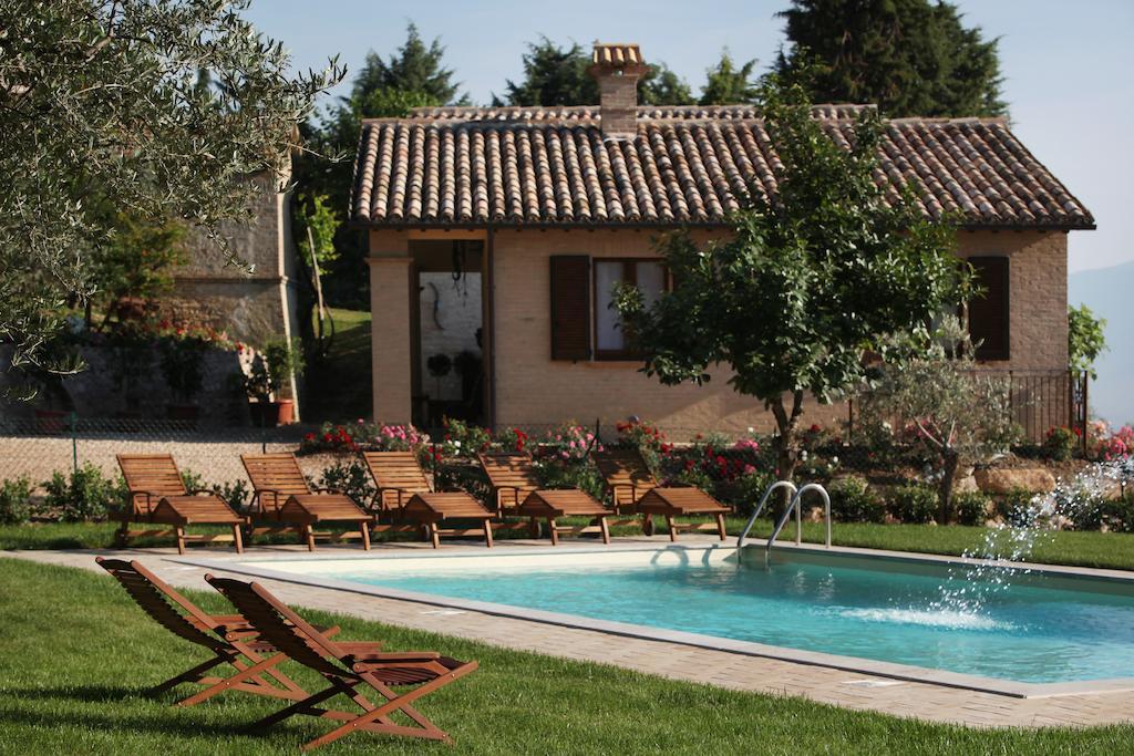 Agriturismo Il Girasole Montefalco Oda fotoğraf